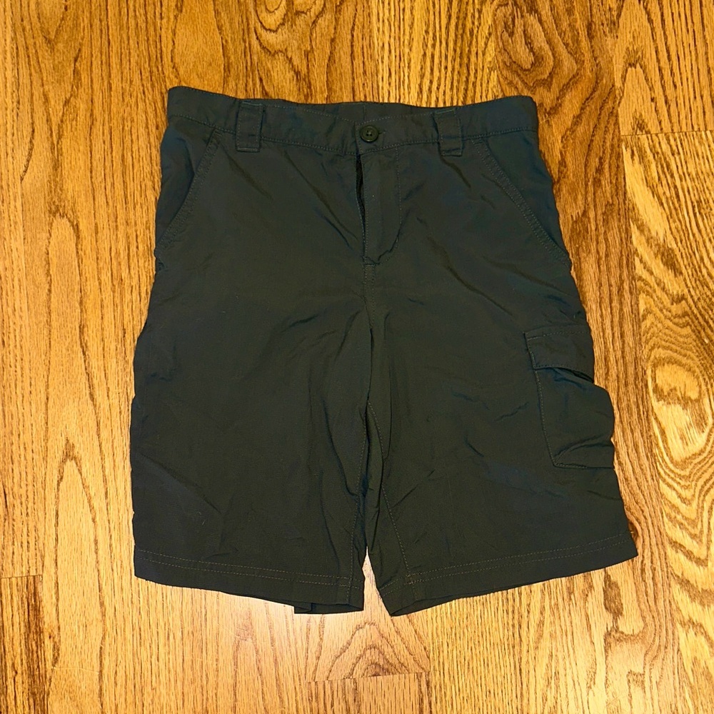 Columbia Kids Cargo Shorts - size S (8)